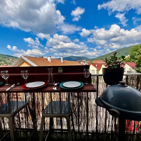 Epicea, Bel Avec Balcon Au Centre Apartment